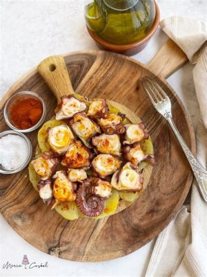  Pulpo a la Gallega: Uma Sinfonia de Sabores Marinhos em um Prato Acolhedor e Tentador!